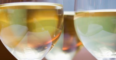 AEP e Pão de Açúcar exportam 200 mil garrafas de vinho verde para o Brasil