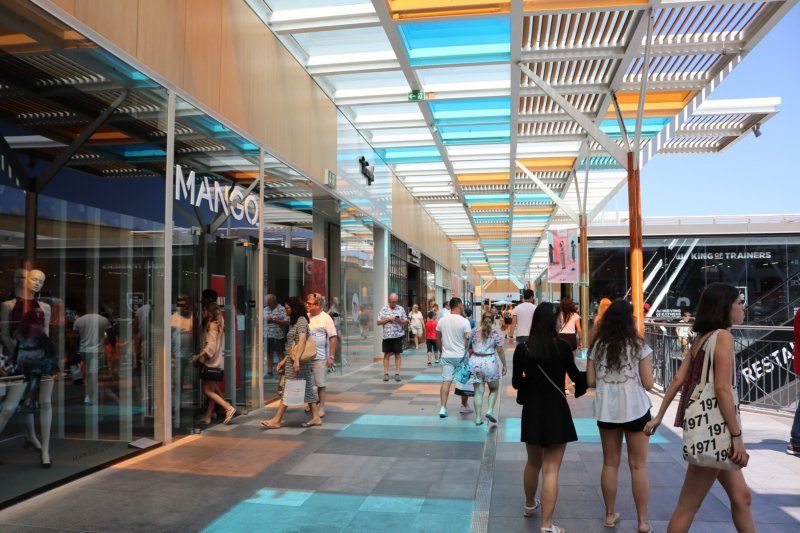 centro comercial - Distribuição Hoje