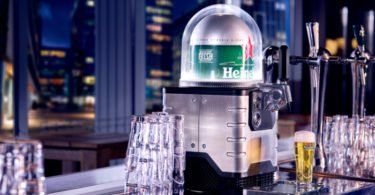 Heineken lança máquina para tirar cerveja de pressão