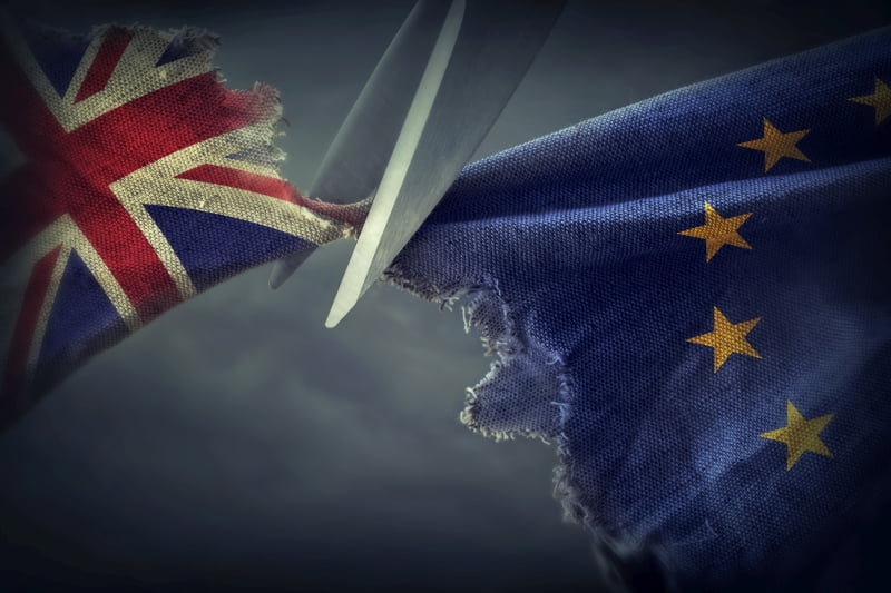 Comissão Europeia prepara questões fiscais e aduaneiras para “Hard Brexit”