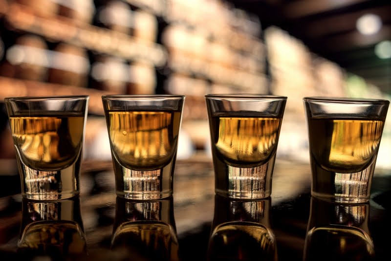 Guerra comercial entre EUA e UE castiga whisky norte-americano