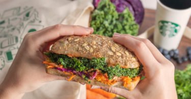 Starbucks aposta em opções vegan e vegetarianas
