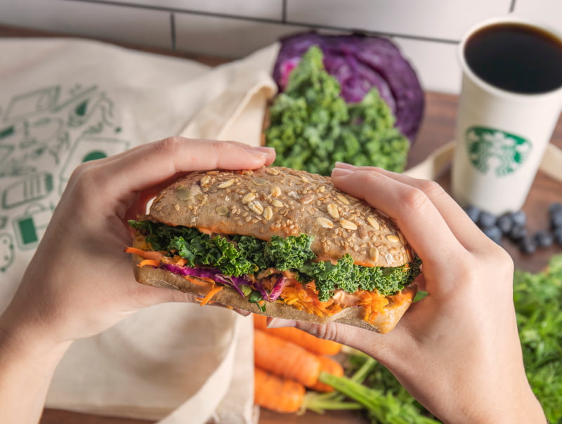 Starbucks aposta em opções vegan e vegetarianas