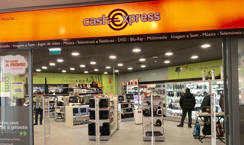 Cash Express abre loja em Tavira
