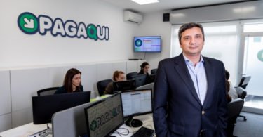 Pagaqui une forças com a Alipay