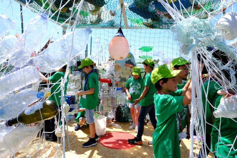 Missão Continente nas escolas Distribuição Hoje
