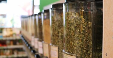 Auchan com produtos biológicos da JusteBio
