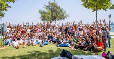 Colaboradores da L'Oréal Portugal recolhem 850 quilos de lixo nas praias do estuário do Sado