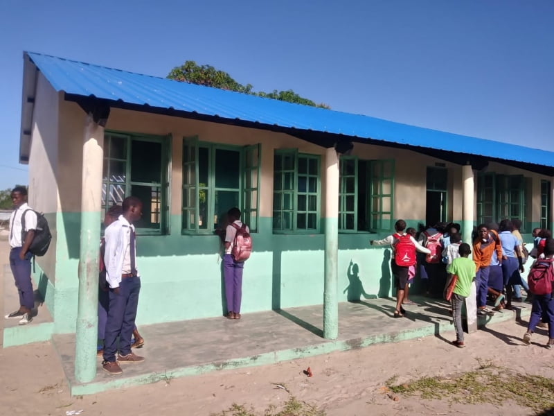 Compal inicia construção de duas escolas em Moçambique