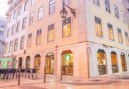Starbucks abre nova loja na Rua de Santa Justa