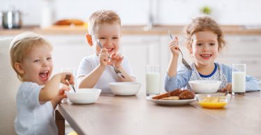 Estudo sobre pequeno almoço das crianças revela escolhas menos saudáveis