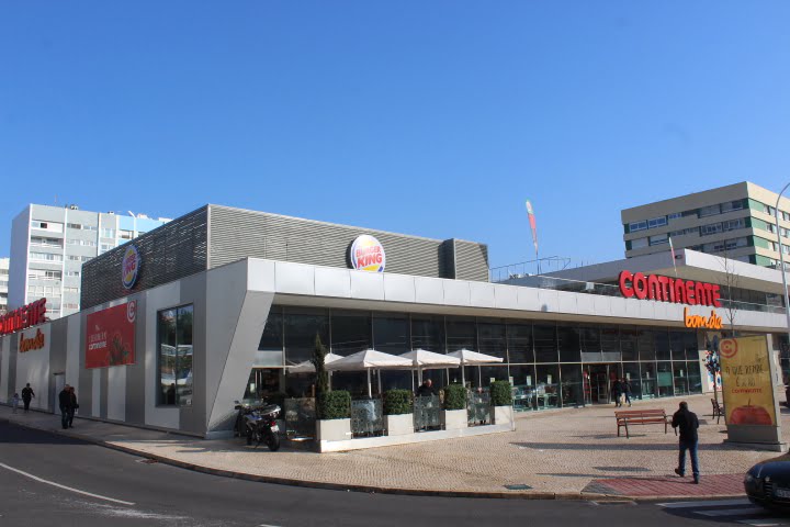 Burger King inaugura restaurante na Quinta do Marquês