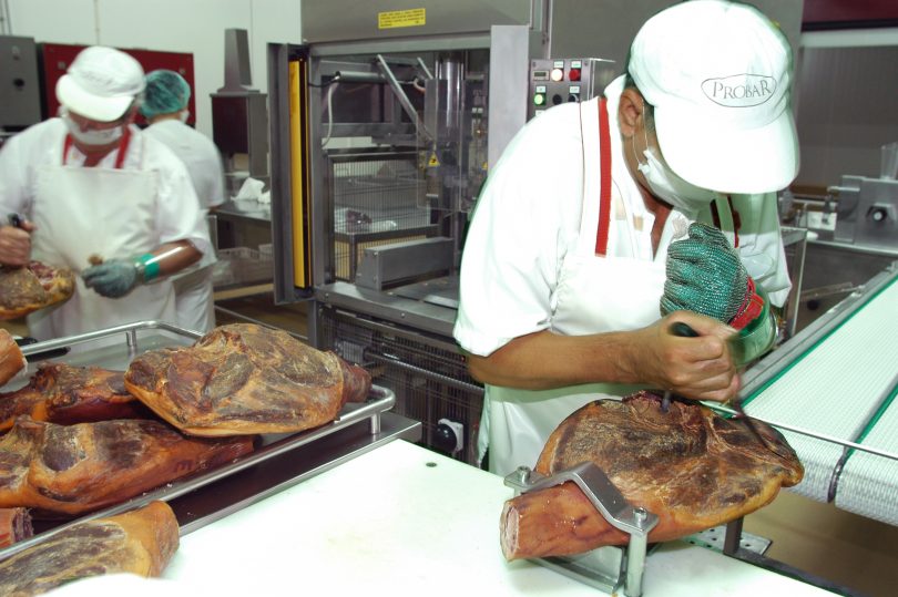 APIC garante abastecimento e distribuição de carne durante pandemia