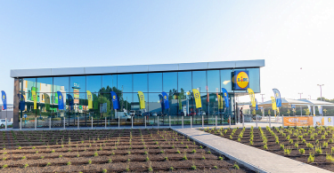 Lidl reabre totalmente renovado em Darque