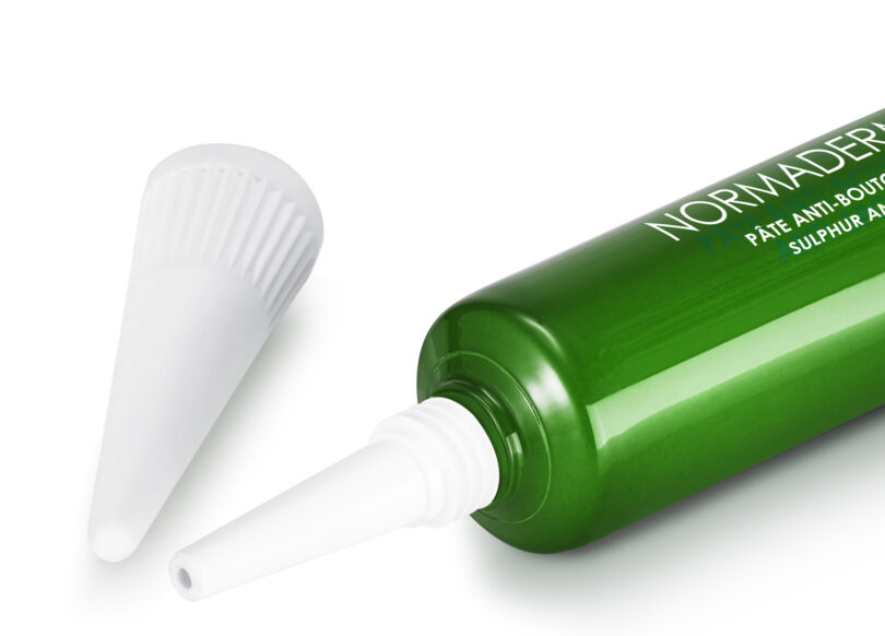 A Vichy lançou um novo cuidado localizado para borbulhas, o Normaderm Phytosolution Pasta de Enxofre anti-imperfeições.  