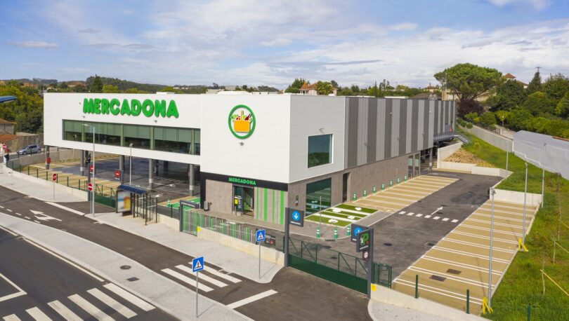 A Mercadona abriu hoje o novo supermercado da Trofa, distrito do Porto. Este é o 16.º supermercado Mercadona no país.