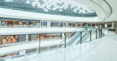 centro_comercial_vazio_2