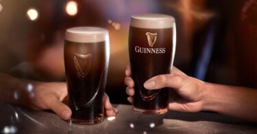 Diageo e SCC renovam contrato de distribuição exclusiva da marca Guinness