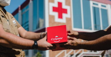 A Colgate entregou à Cruz Vermelha Portuguesa um total de 15 mil produtos de higiene oral, no âmbito da campanha “O sorriso é a nossa força”.