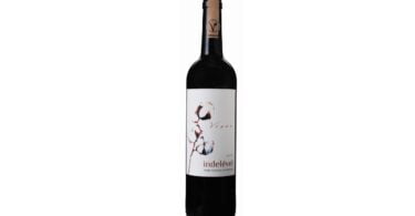 O Lidl Portugal lançou o seu primeiro vinho vegan certificado de marca exclusiva, Indelével Tinto, da região do Alentejo.
