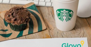 A Glovo, app de delivery, anunciou esta semana ter fechado mais uma parceria de serviço, desta vez com a Starbucks.