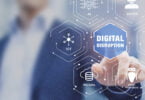 Desde que a pandemia pôs o retalho de pernas para o ar, houve uma aceleração vertiginosa de tecnologias para responder às novas condições.