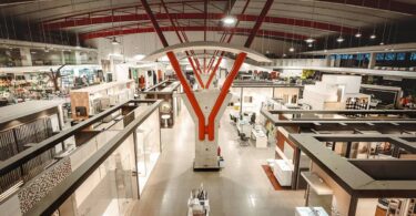 A Casa Peixoto, empresa nacional de comércio de materiais de construção e decoração, abriu a sua primeira loja no distrito de Aveiro.