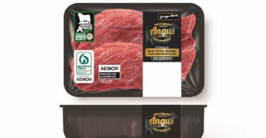 A carne nacional Angus Pingo Doce recebeu agora a certificação pioneira em produção livre de antibióticos, atribuída pela AENOR.