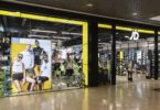 A JD Sports vai abrir a sua maior loja em Portugal, no centro comercial UBBO (Lisboa), criando 21 novos postos de trabalho.