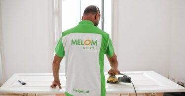 A rede de franchising MELOM e Querido Mudei a Casa Obras (QMACO) abriu 31 novas unidades especializadas em obras de pequena e grande dimensão.