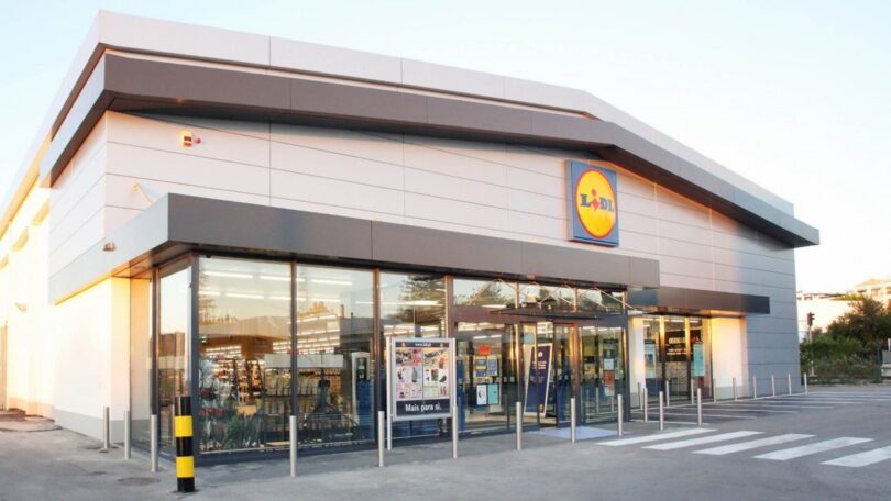 O Lidl Portugal, que prossegue o investimento na renovação e ampliação da sua rede de lojas, vai inaugurar em Vialonga uma nova loja.