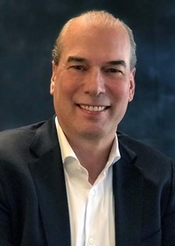 Vicente Oliva