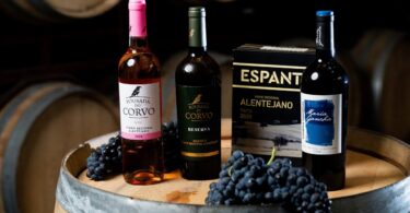 A Mercadona informou que os vinhos alentejanos da sua marca própria são produzidos pela Casa Relvas.