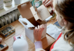 A IKEA quer eliminar progressivamente o plástico das embalagens dos seus produtos. O processo vai acontecer em diferentes fases.