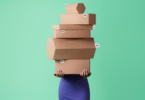 Quase metade dos compradores (44%) considera que embalagens sustentáveis desempenham um papel fundamental ao adquirir moda online.