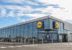 O Lidl investiu mais de 21 milhões de euros na modernização de cinco lojas, em Montijo, Moita, Gouveia, Montemor-o-Velho e Gondomar.