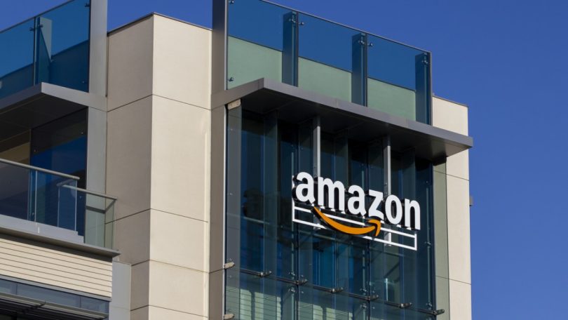 Amazon permite agora ‘experimentar’ óculos de sol através de realidade aumentada
