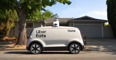 Uber Eats testa entregas com carros autónomos