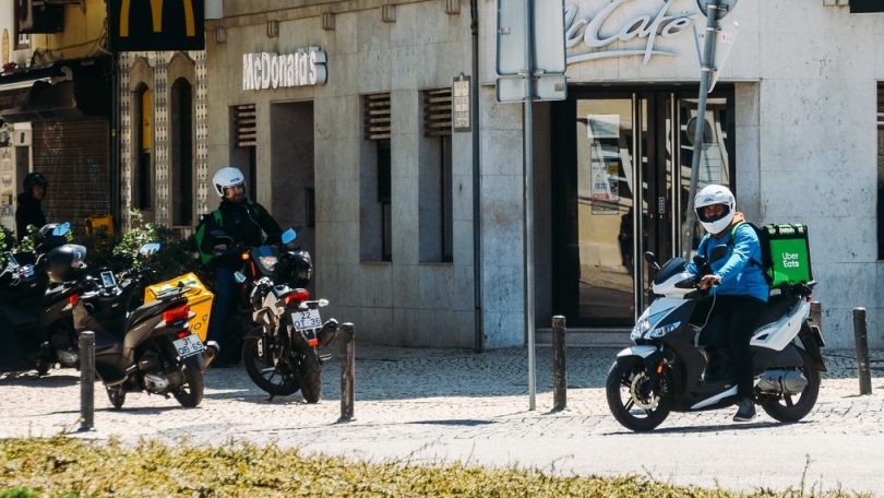 Uber, Bolt e Glovo criam associação para representar setor