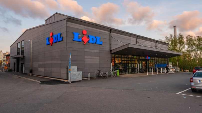 Transportar alimentos por avião? Lidl Suécia termina com prática