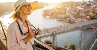 Verão leva consumo estrangeiro em Portugal a disparar mais de 80%