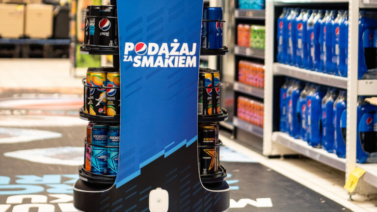 Robot Carrefour supermercado