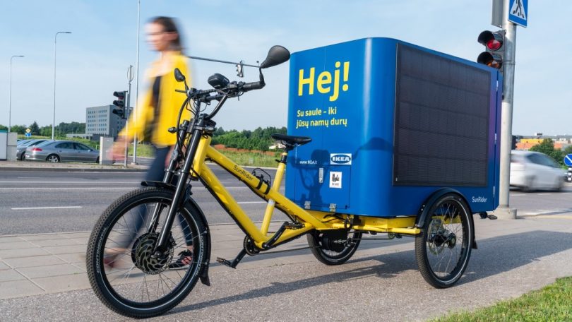IKEA realiza entrega de encomendas com cargo bike a energia solar