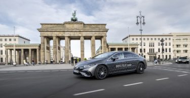 Mercedes-Benz vai disponibilizar sistema de condução automatizada condicional