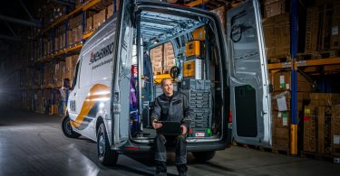 Jungheinrich usa inovadoras carrinhas para reparar baterias de iões de lítio
