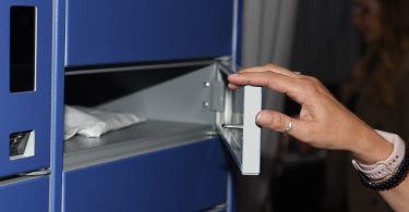Locky instala cacifos em várias lojas CTT