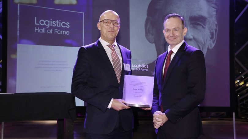 Oliver Richter é distinguido na Logistics Hall of Fame por desenvolver o sistema de pooling da CHEP