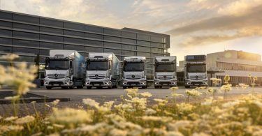 Mercedes abre parque de carregamento para acelerar transição elétrica de clientes