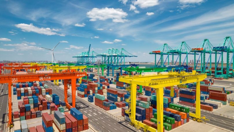 Porto de Tianjin torna-se inteligente e sem carbono