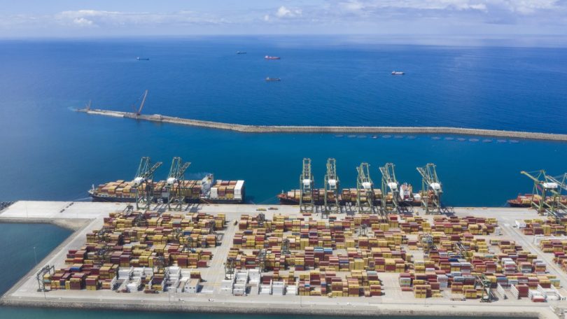 Porto de Sines sobre três lugares no ranking “World Top Container Ports 2022”
